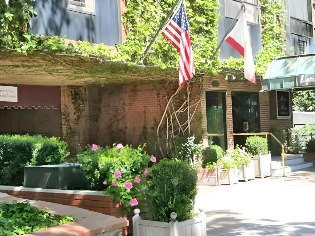 Hilgard House Westwood Village