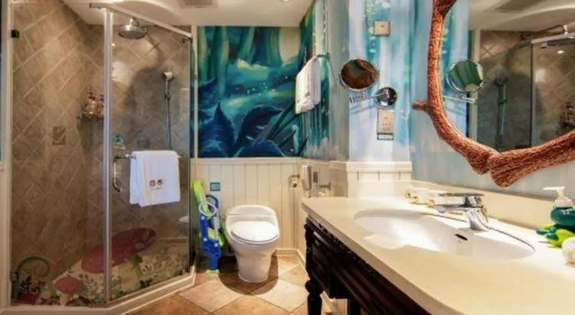 Hangzhou The First World Hotel