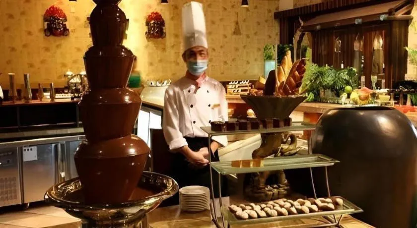 Hangzhou The First World Hotel