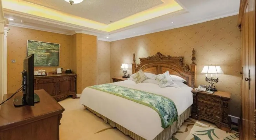 Bed in Hangzhou The First World Hotel