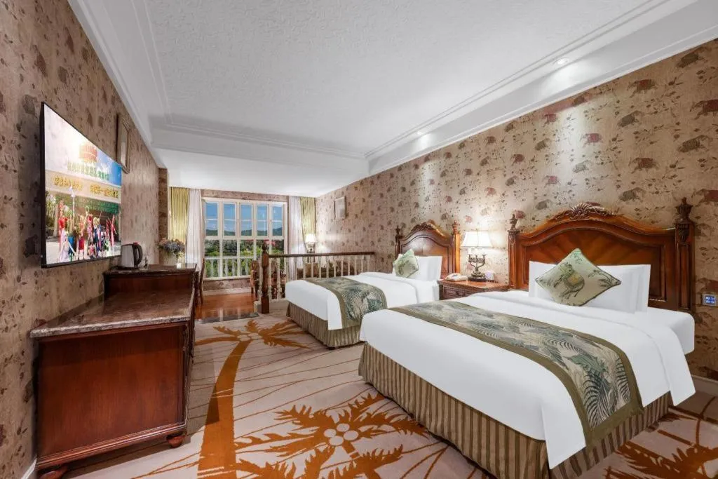 Bed in Hangzhou The First World Hotel