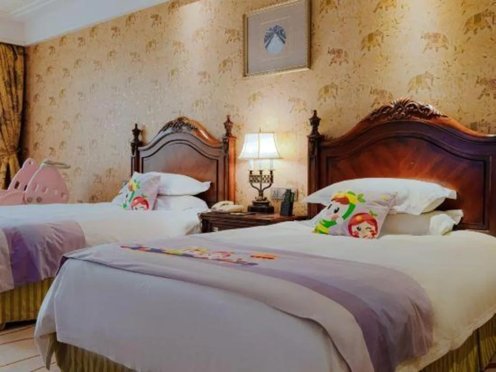 Bed in Hangzhou The First World Hotel