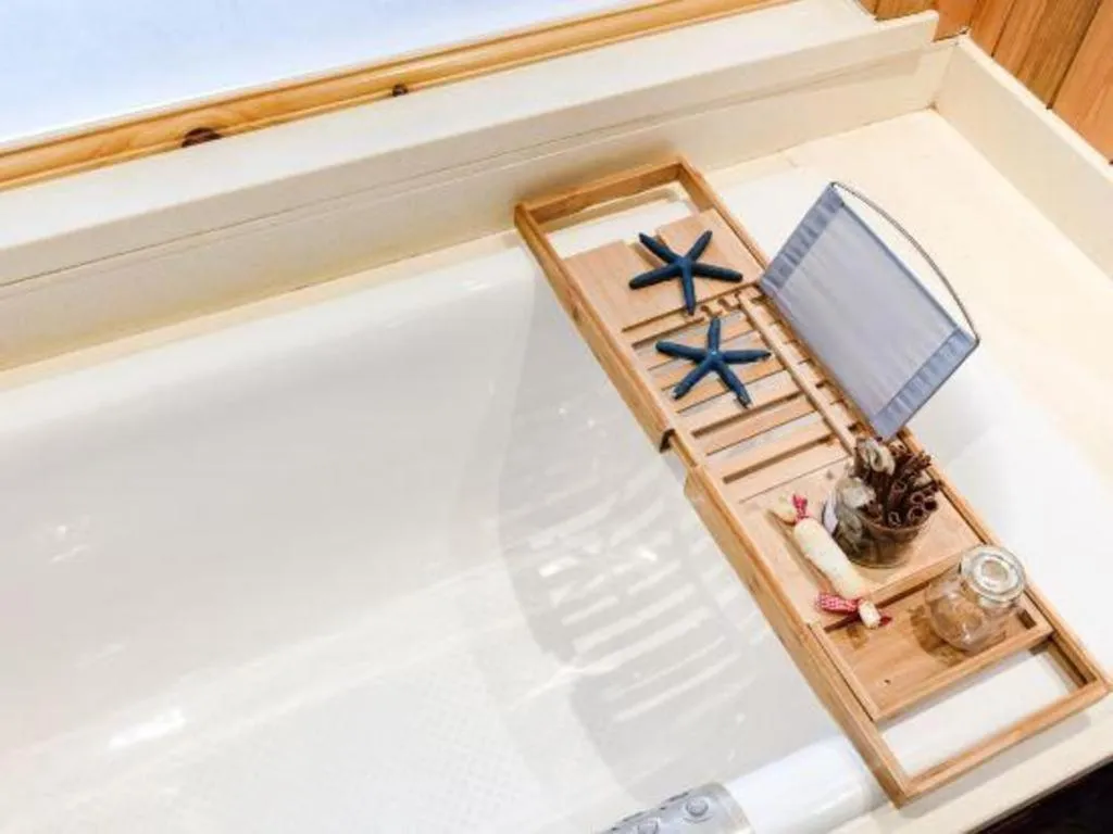 Hangzhou The First World Hotel