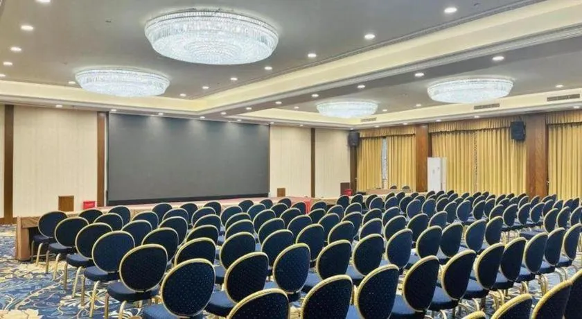 Hangzhou The First World Hotel