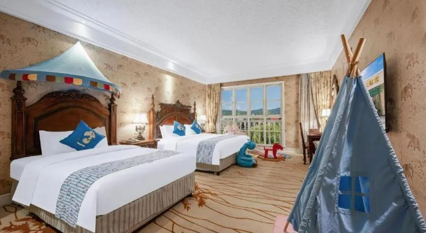 Bed in Hangzhou The First World Hotel