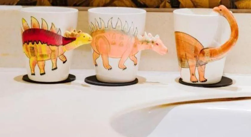 Hangzhou The First World Hotel