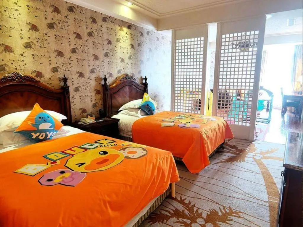 Bed in Hangzhou The First World Hotel