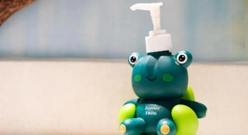 Hangzhou The First World Hotel