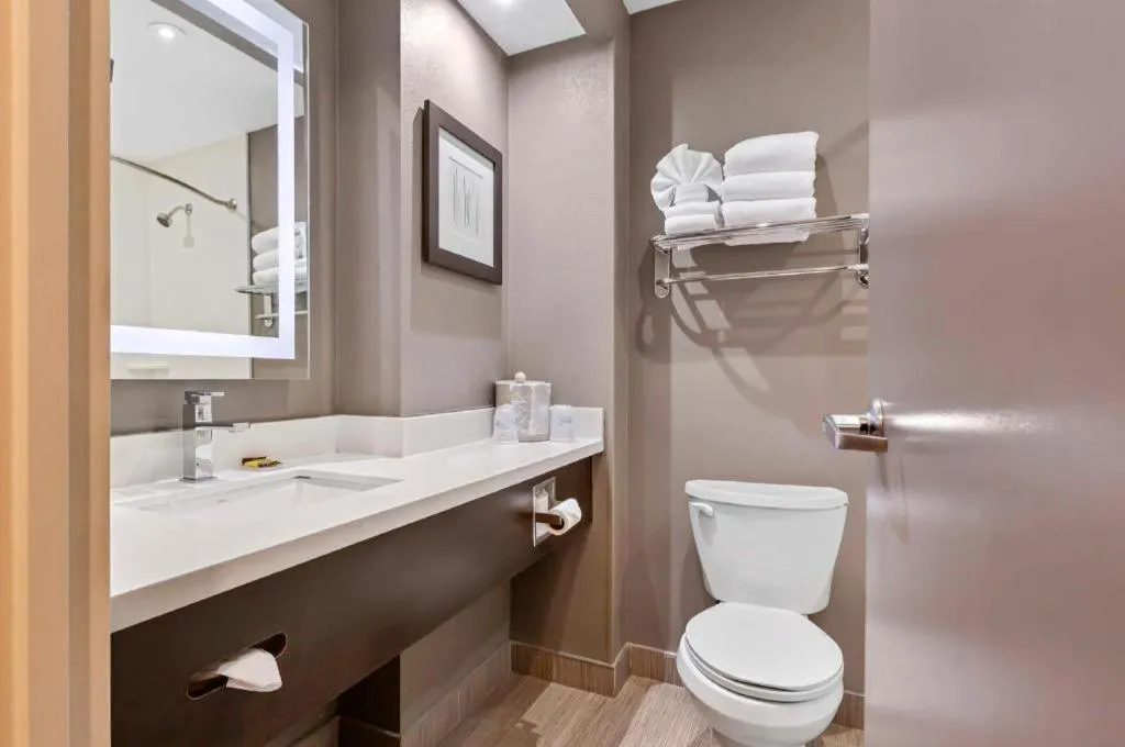 Best Western Plus Executive Inn