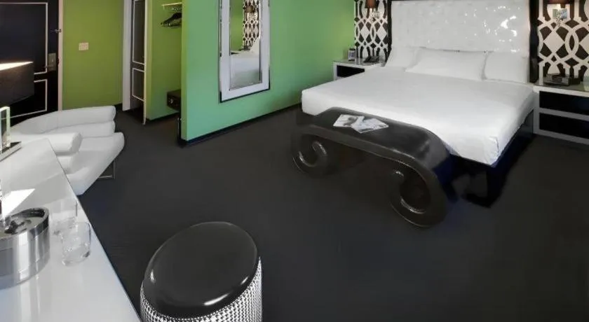 Bed in El Cortez Hotel & Casino - 21 and over only