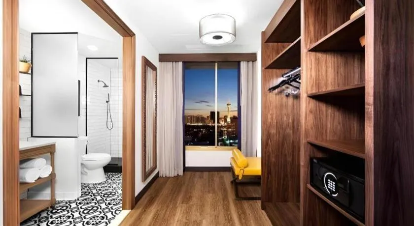 El Cortez Hotel & Casino - 21 and over only