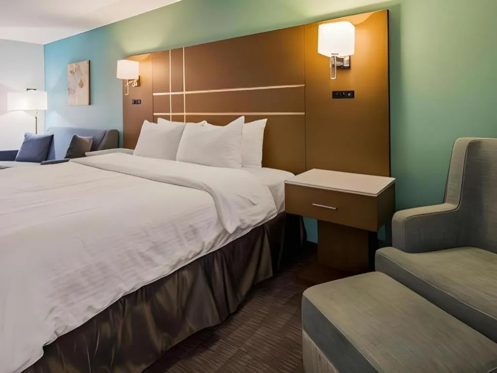 Bed in Best Western Galt Inn