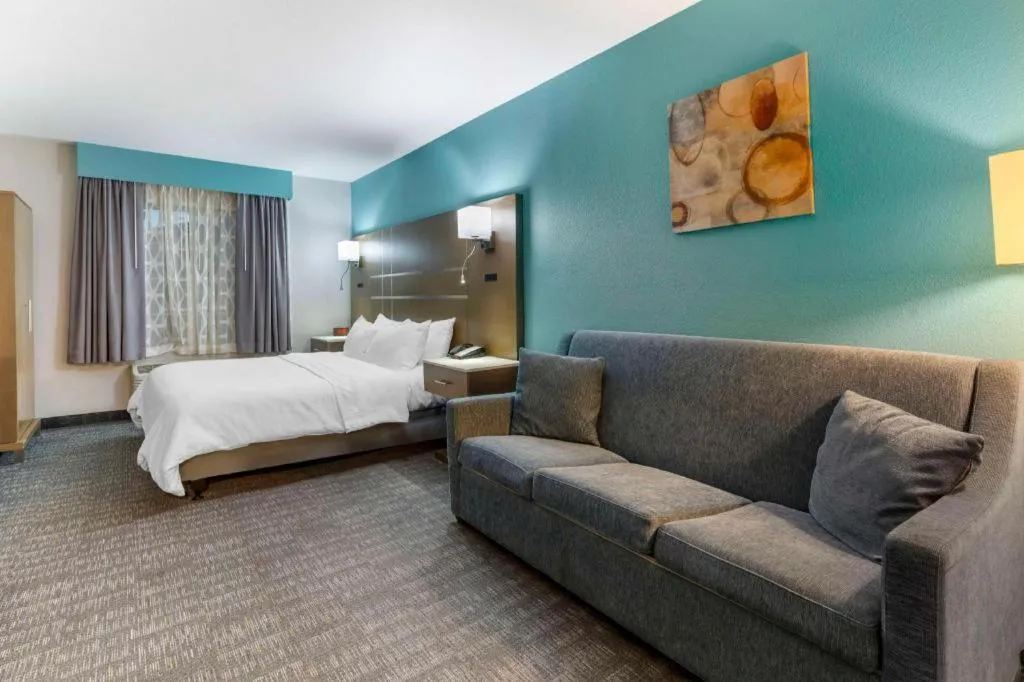 Bed in Best Western Galt Inn