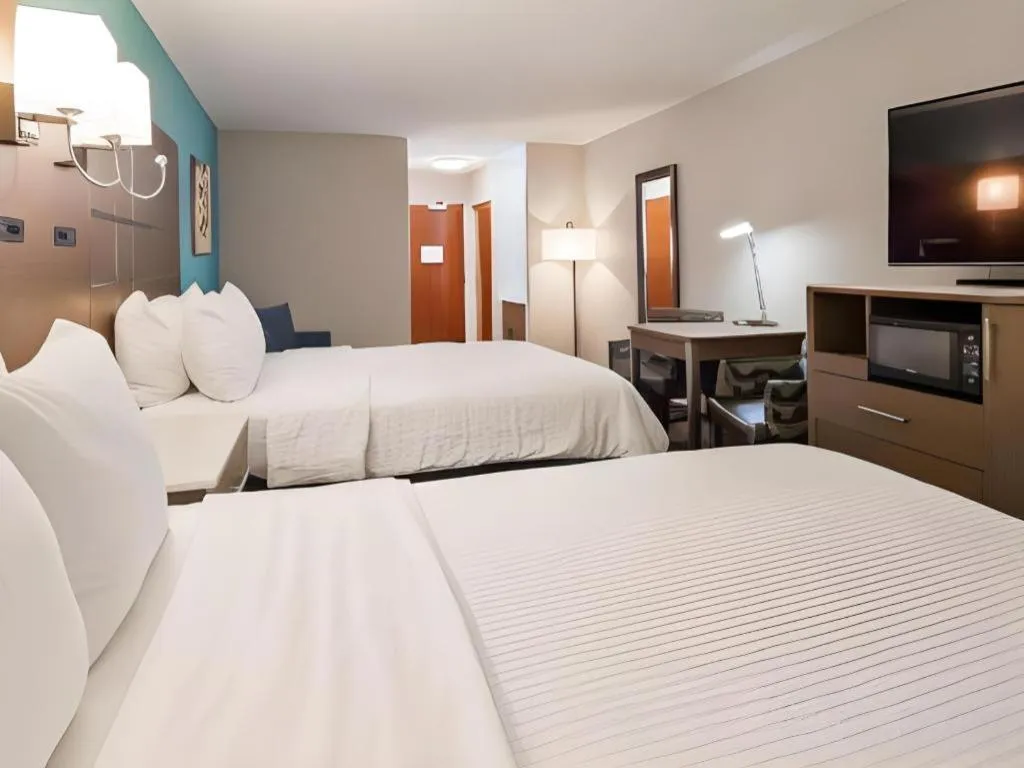 Bed in Best Western Galt Inn