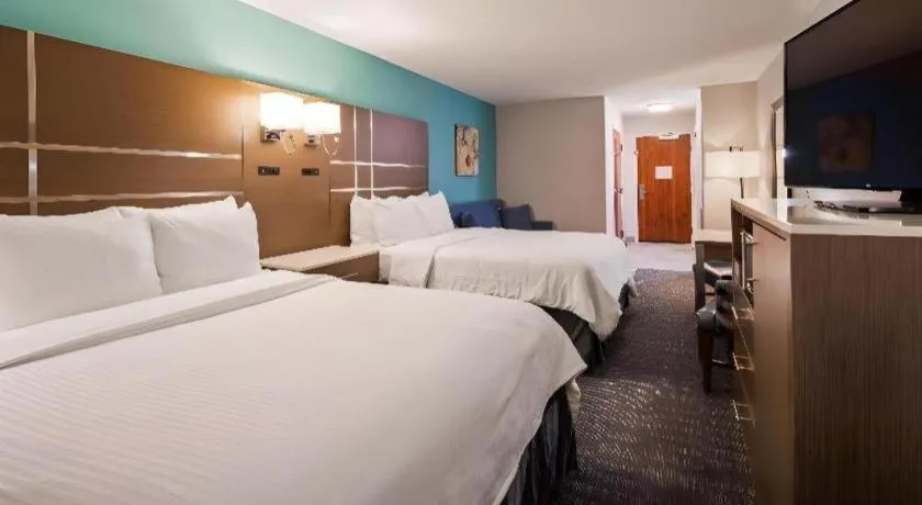 Bed in Best Western Galt Inn