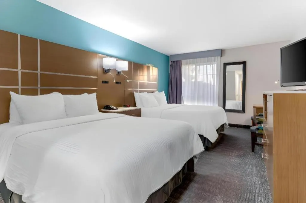 Bed in Best Western Galt Inn