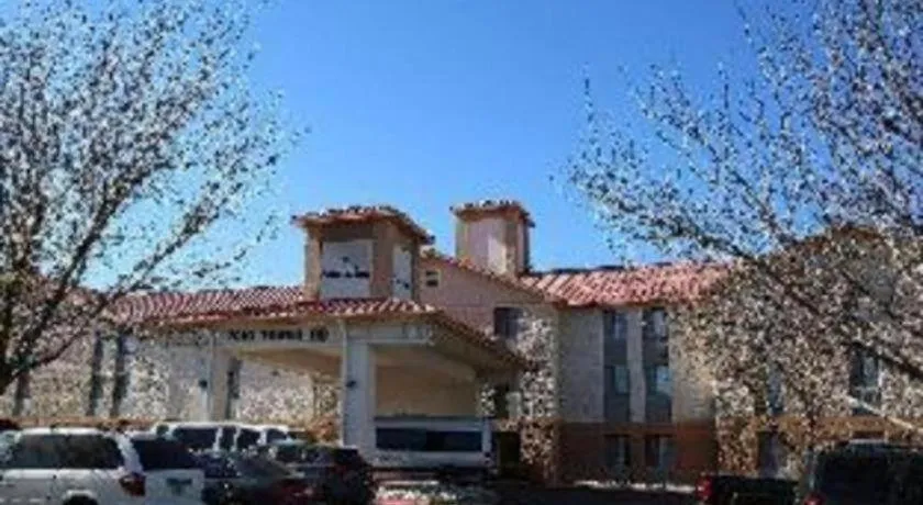 AmericInn by Wyndham Denver Airport