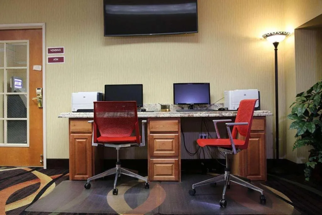 AmericInn by Wyndham Denver Airport