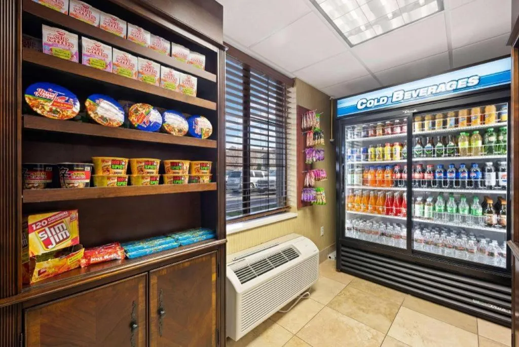 AmericInn by Wyndham Denver Airport