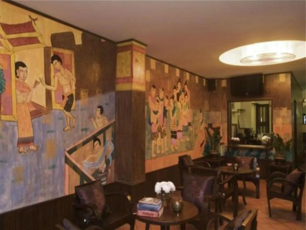 Anoma Boutique House