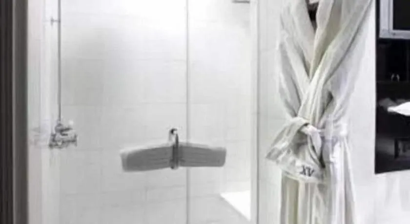 Fifteen Beacon Hotel