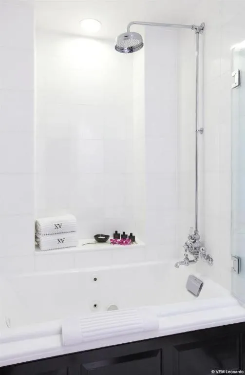 Fifteen Beacon Hotel