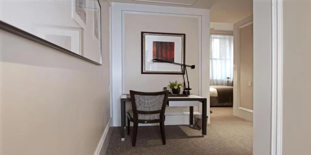 Fifteen Beacon Hotel