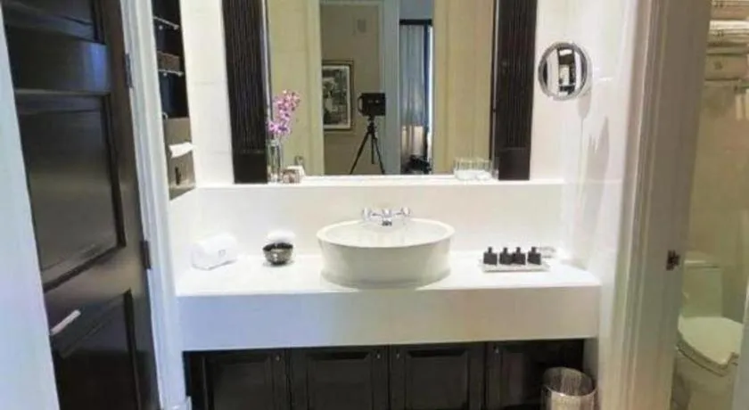 Fifteen Beacon Hotel