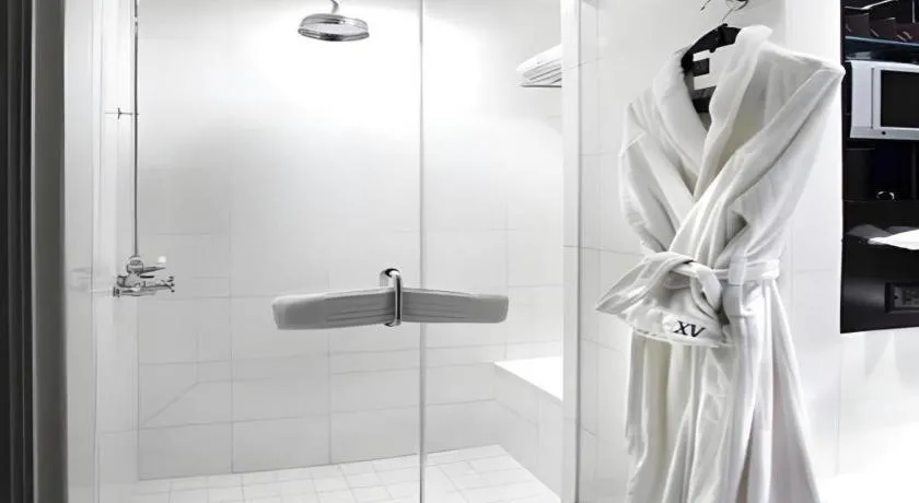 Fifteen Beacon Hotel