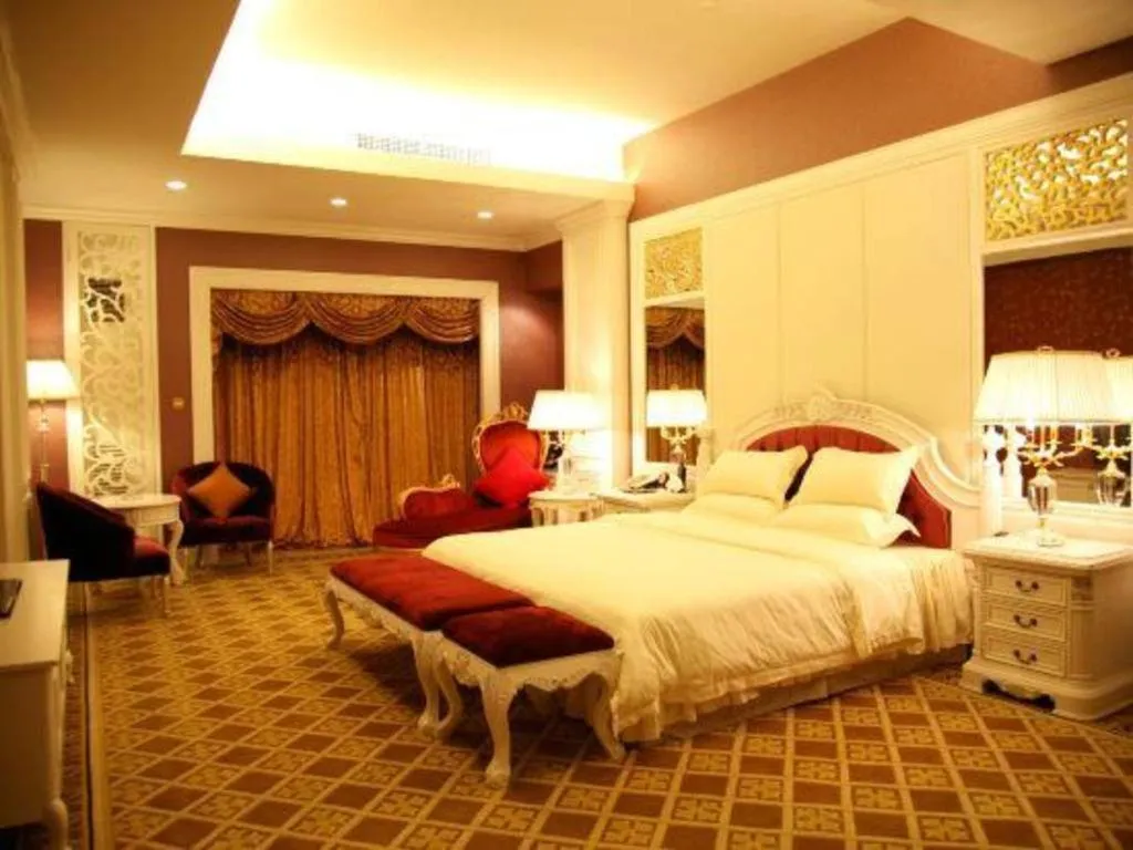 Bed in Country Garden Phoenix Hotel Changsha