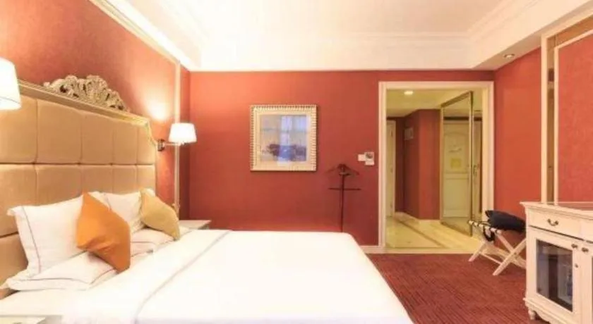 Bed in Country Garden Phoenix Hotel Changsha