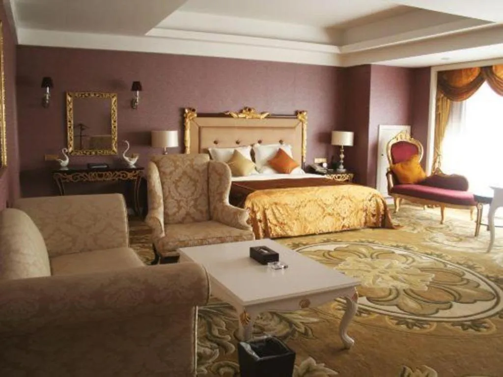 Bed in Country Garden Phoenix Hotel Changsha