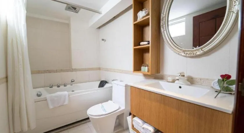 The White Hotel 8A Thai Van Lung