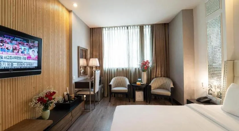 Bed in The White Hotel 8A Thai Van Lung