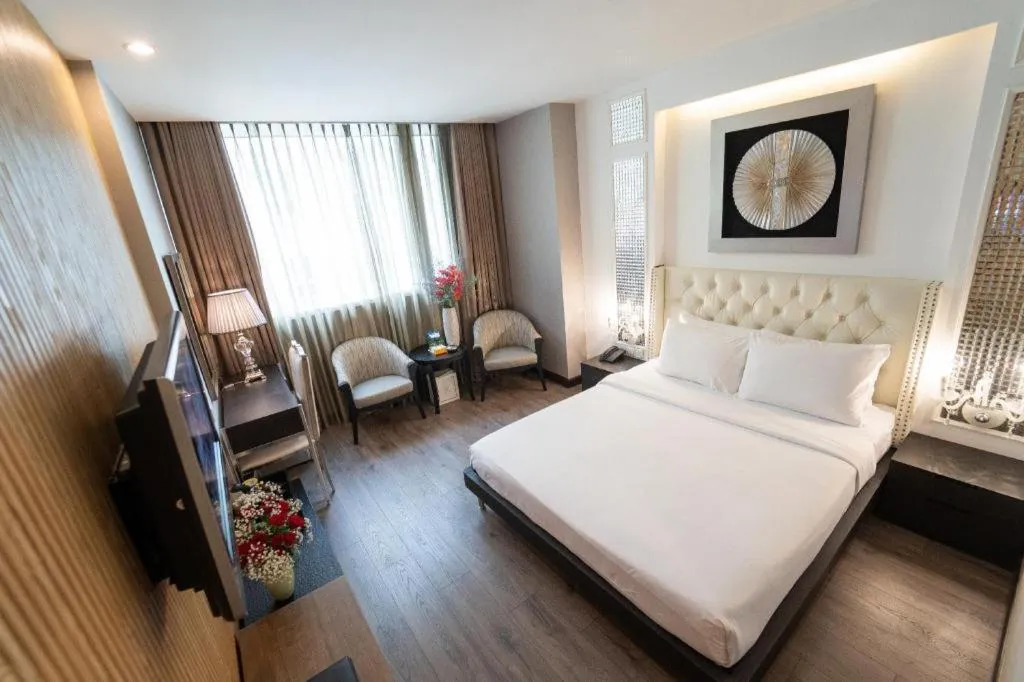 Bed in The White Hotel 8A Thai Van Lung