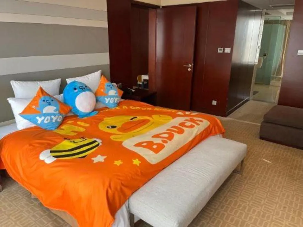 Bed in The Qube Shanghai Nanqiao