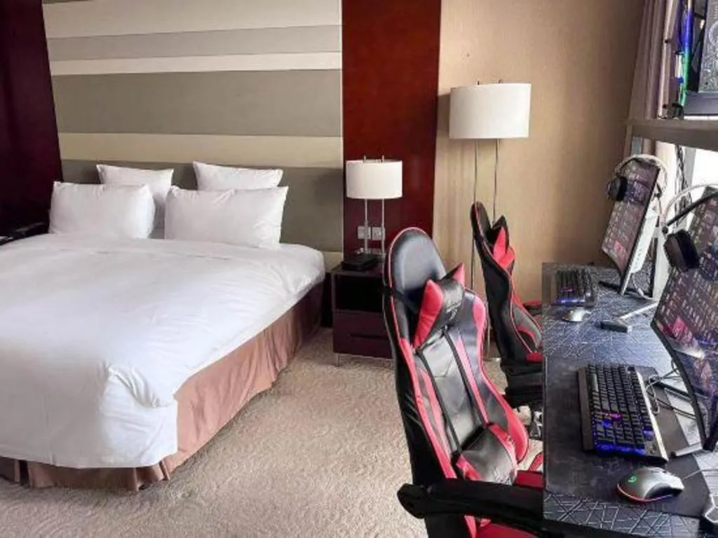 Bed in The Qube Shanghai Nanqiao