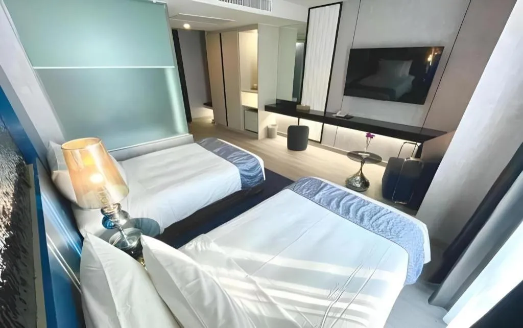 Bed in Glacier Hotel Khon Kaen