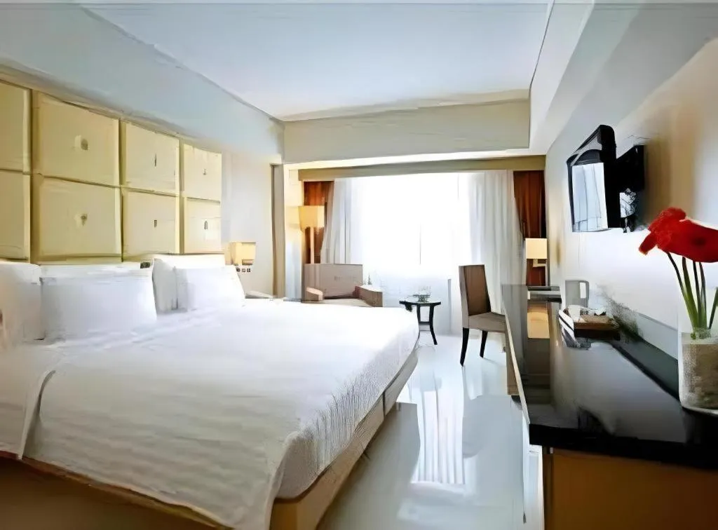 Bed in Hotel Santika Makassar