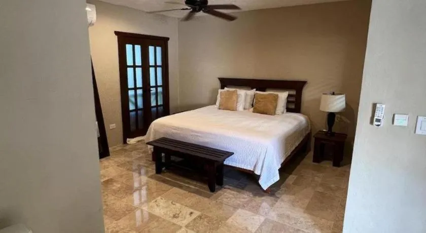 Bed in Flamingo Hotel