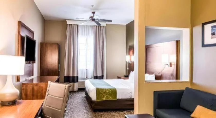 Bed in Hawthorn Extended Stay by Wyndham Amarillo