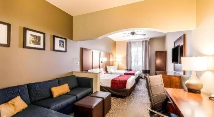 Bed in Hawthorn Extended Stay by Wyndham Amarillo