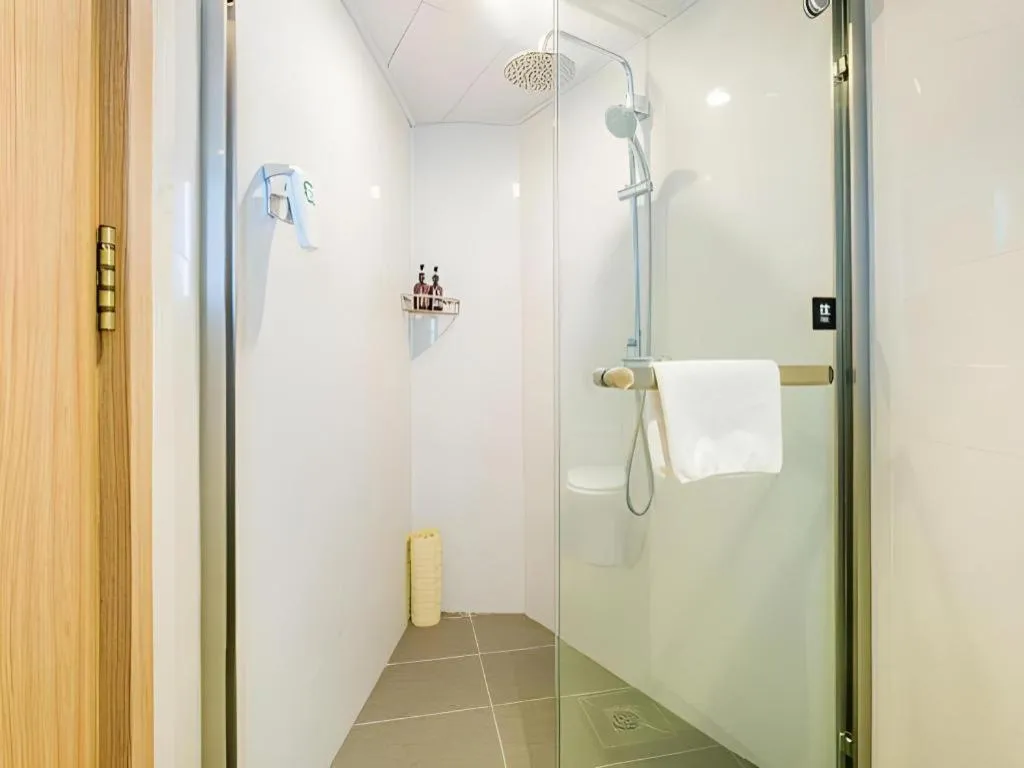 GreenTree Inn Shanghai Jingan Railway Station Xinzha Road Business Hotel