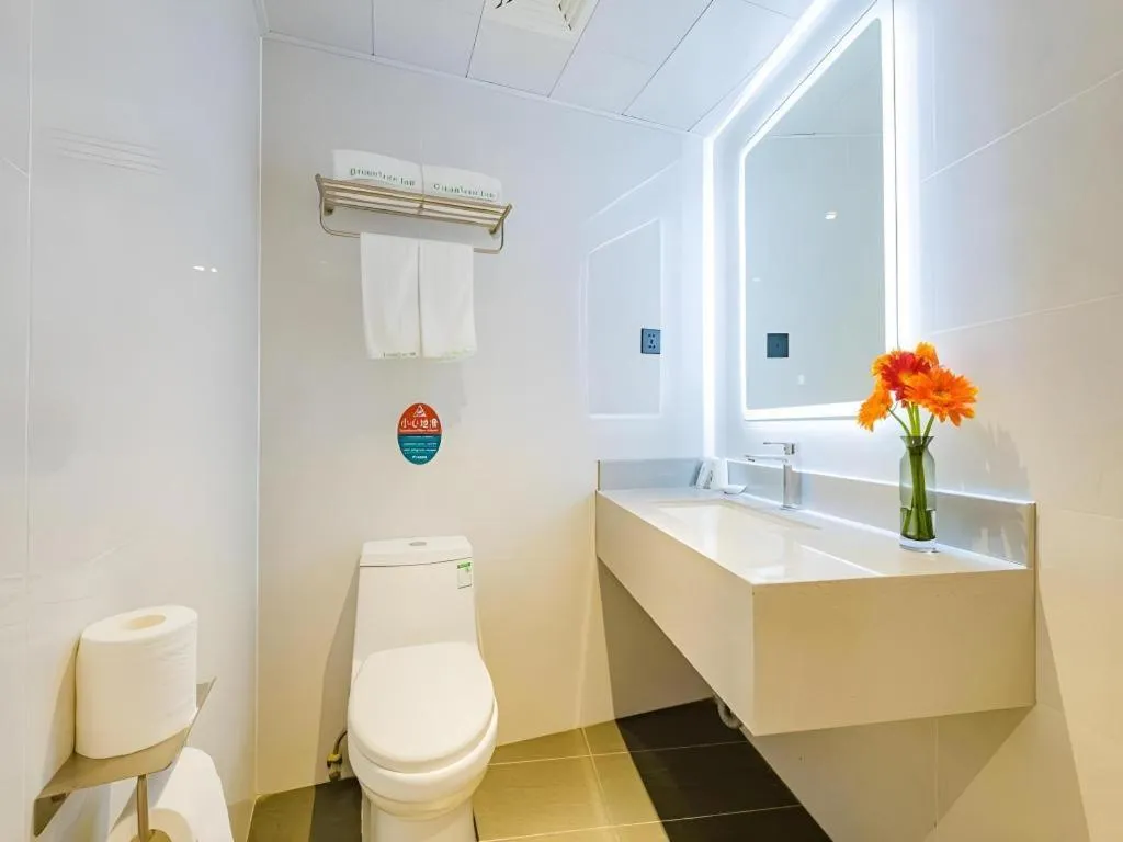 GreenTree Inn Shanghai Jingan Railway Station Xinzha Road Business Hotel