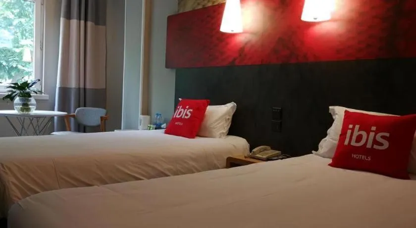 Bed in Ibis Xiamen Railway Station Hotel