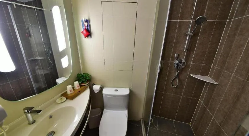 Ibis Xiamen Railway Station Hotel