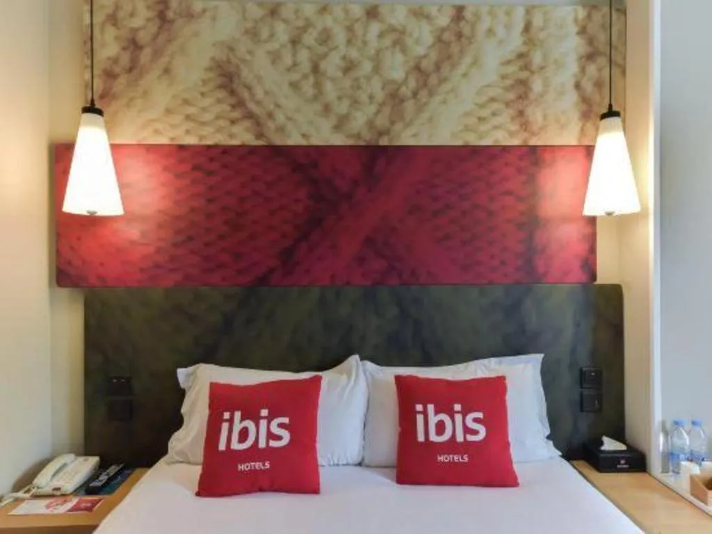 Bed in Ibis Xiamen Railway Station Hotel
