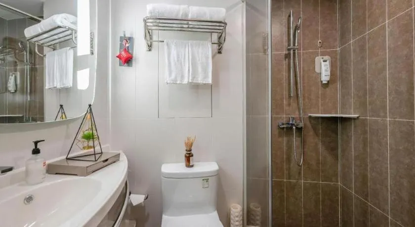 Ibis Xiamen Railway Station Hotel