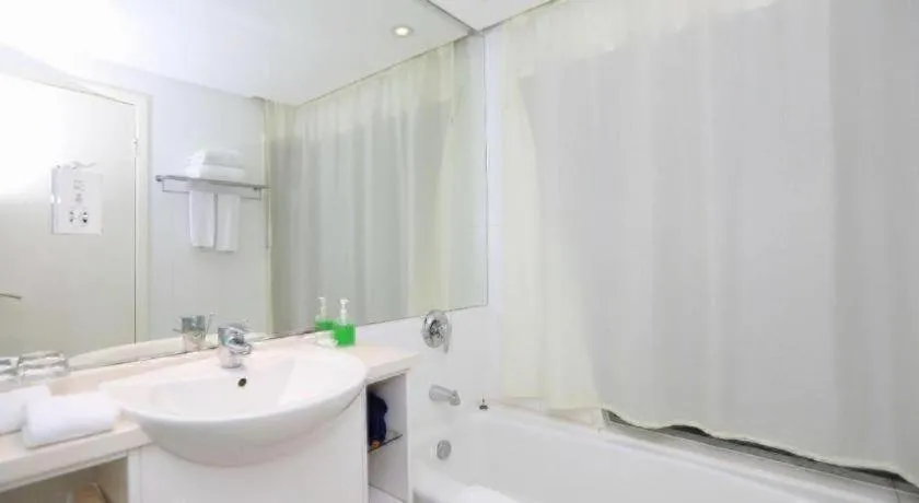 Ramada Plaza by Wyndham Hangzhou Riverside