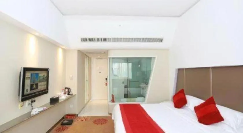 Bed in Ramada Plaza by Wyndham Hangzhou Riverside